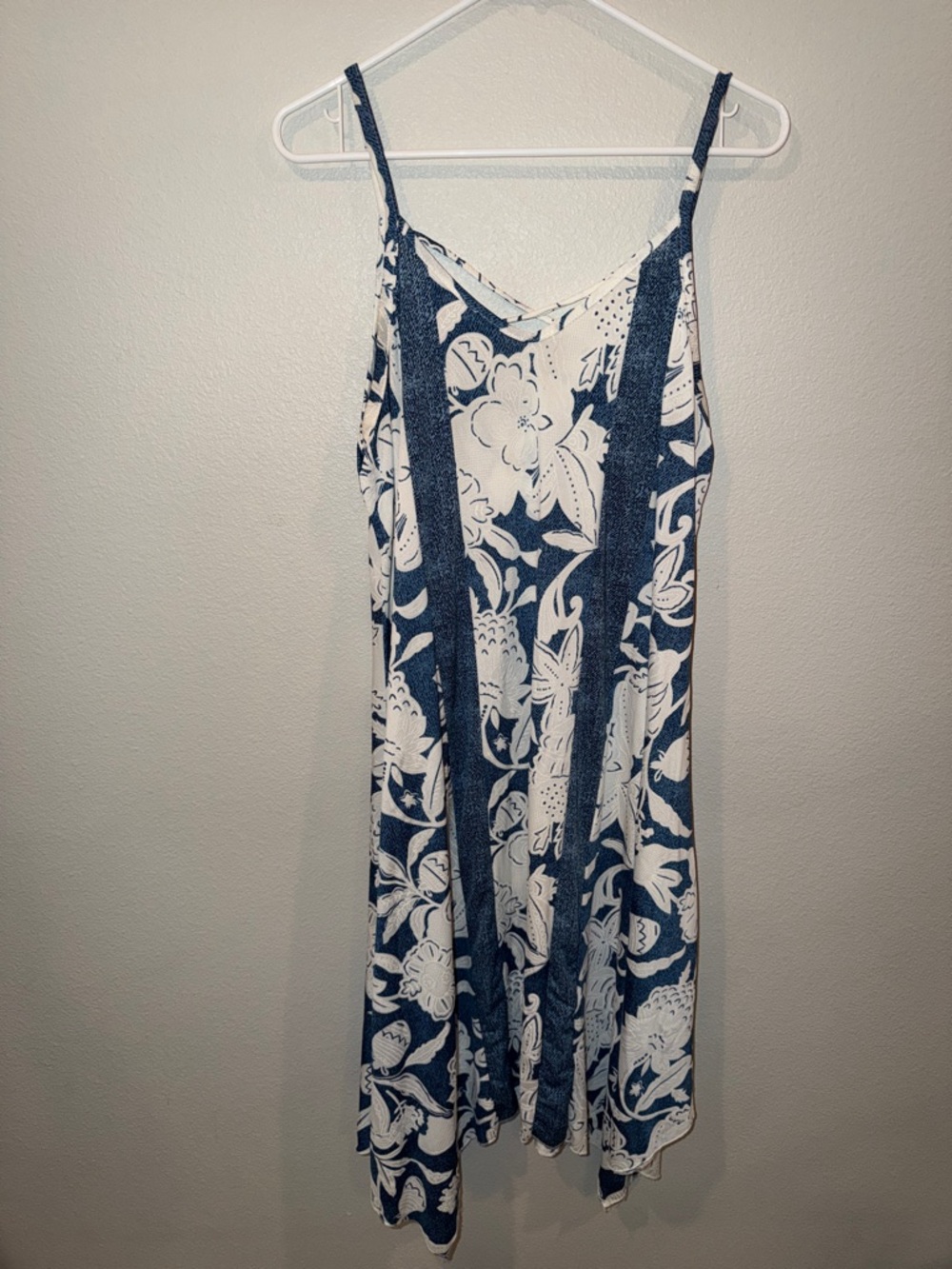 Shoreline Blue and White Floral V-Neck Dress